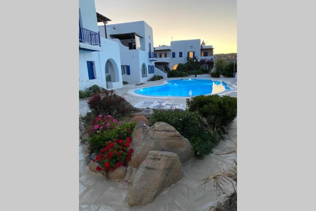 Pigeon House Ornos Beach Mykonos Town Exteriör bild